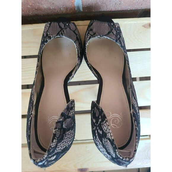 Disney Cinderella Lace High Heels Women's 7.5 - Picture 5 of 7